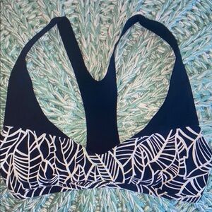 👙Lululemon Surf Top👙
